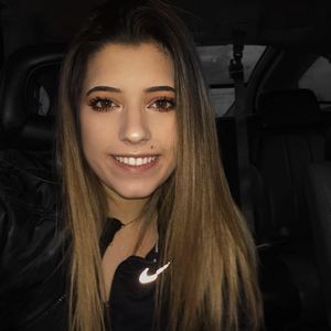 Meet your Posher, Elaena